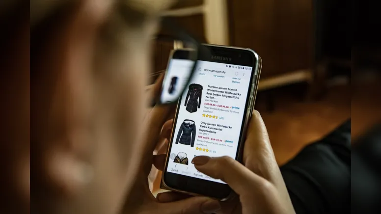 Imagem ilustrativa da notícia Taxa das blusinhas: entenda o que muda nas compras internacionais