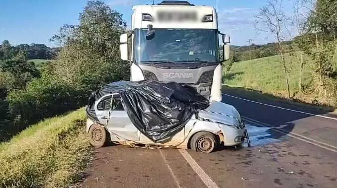 Acidente tirou a vida de um casal e deixou uma pessoa ferida