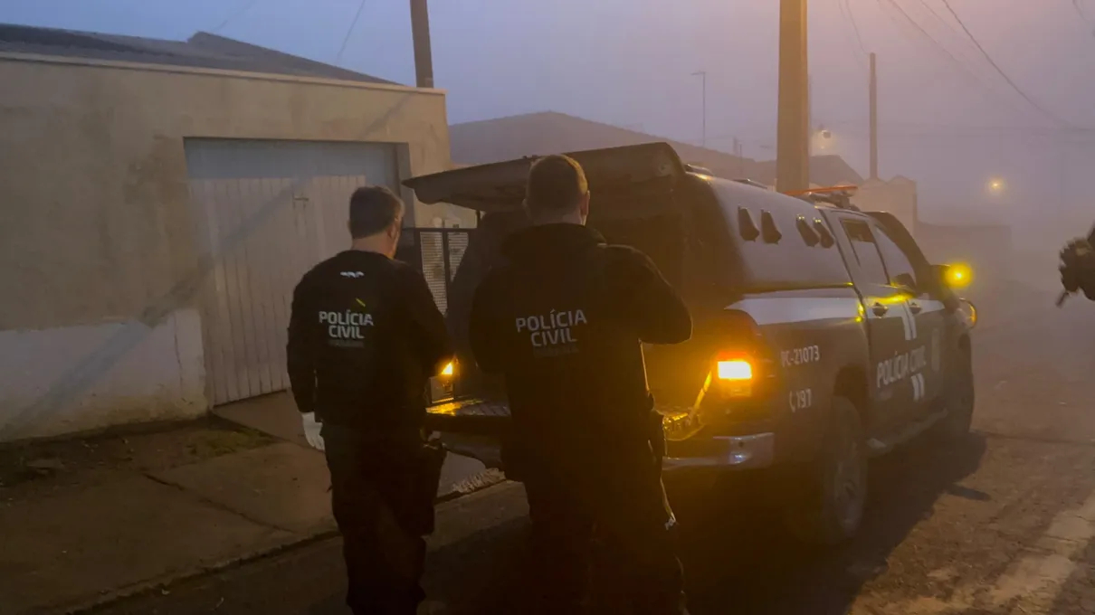 Cerca de 200 policiais participaram da ação, além do apoio de cães policiais da PCPR