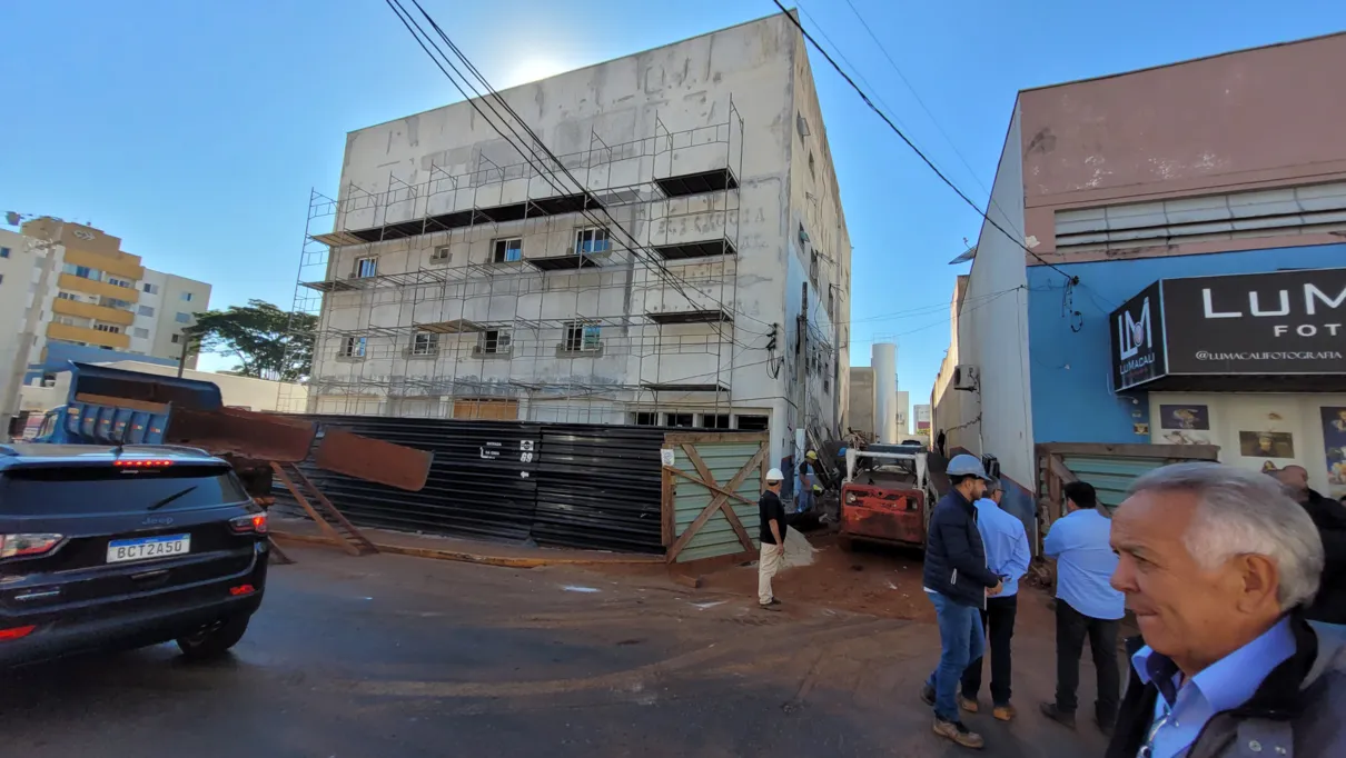 Comitiva vistoriou as obras nesta segunda-feira (1º)