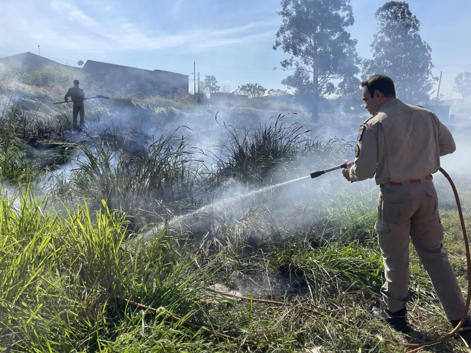 Incêndio às margens da BR-369 em junho deste ano