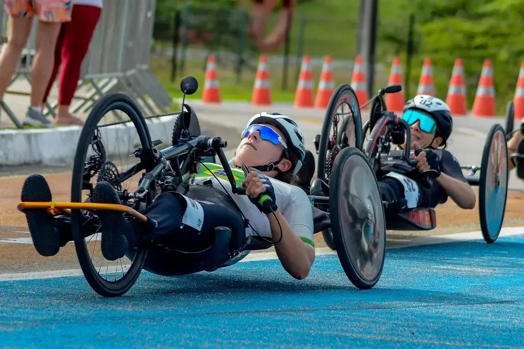 Jady Malavazzi em ação na Copa Brasil de ciclismo paralímpico