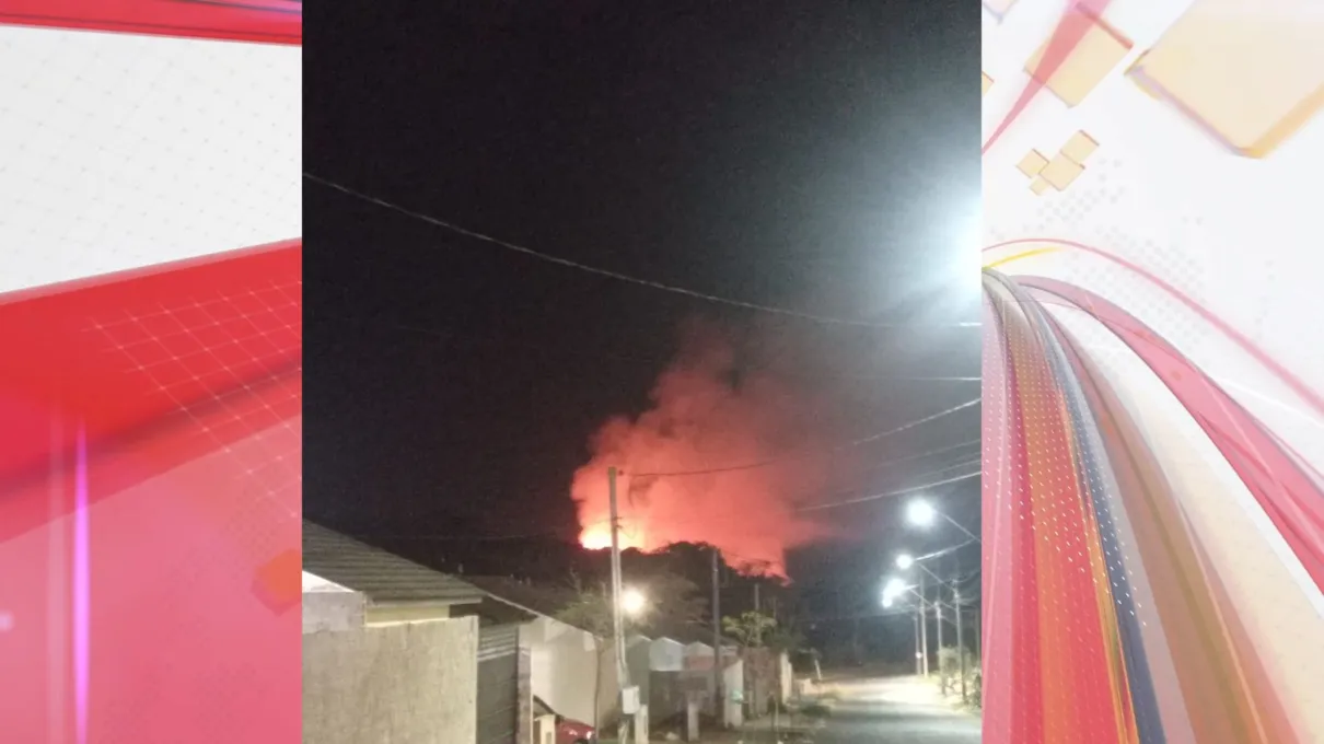 O incêndio aconteceu na noite desta quinta-feira (4).