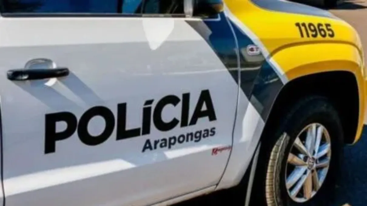 PM de Arapongas prende dupla e recupera caminhonetes roubadas