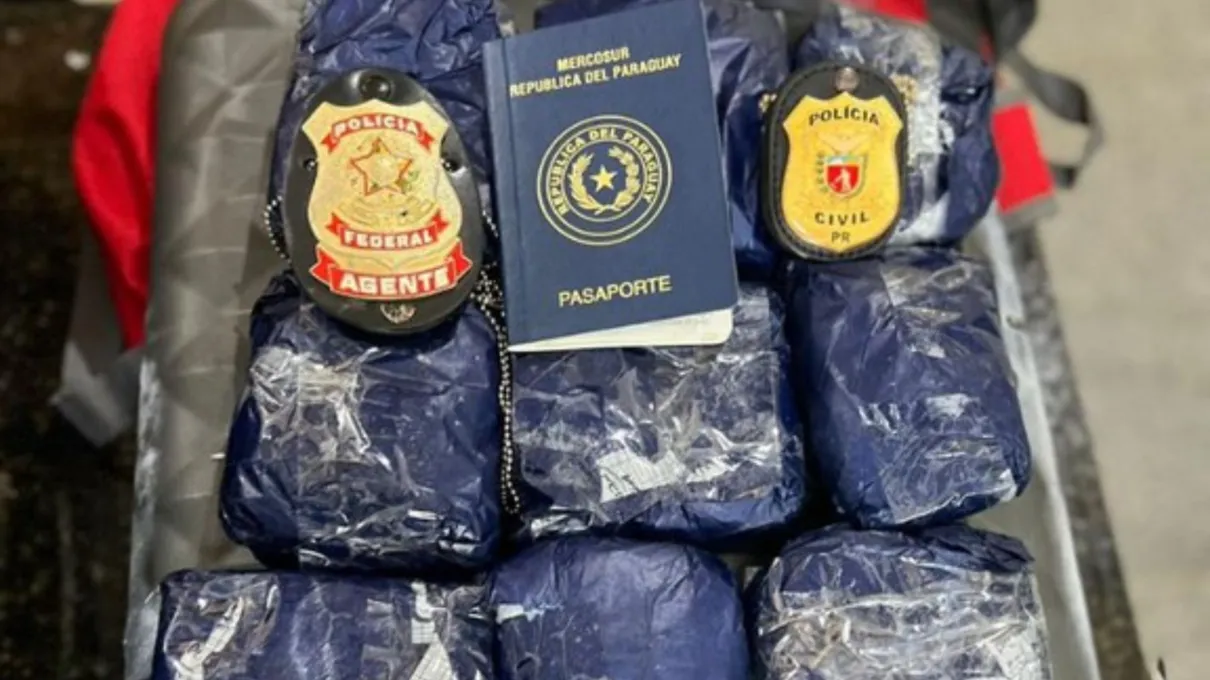 Passageiro é preso no PR transportando cocaína para Europa