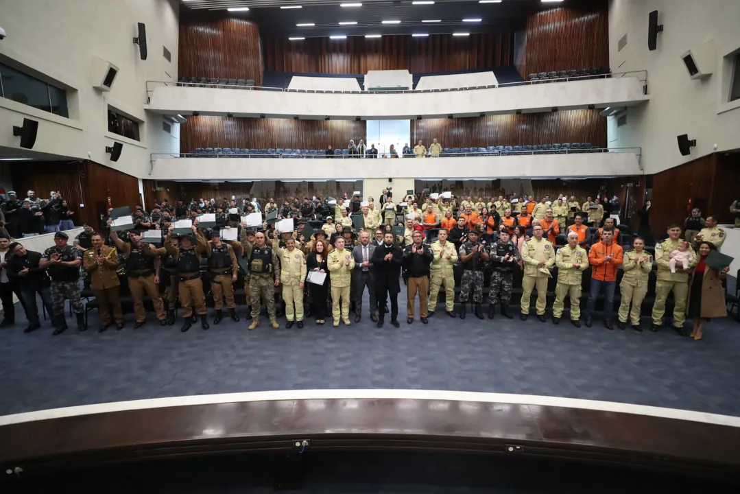 Representantes dos mais de 300 integrantes das forças de segurança estiveram na Alep