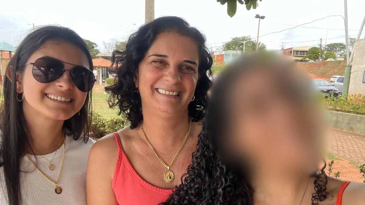 Sofia (à esquerda) e Rosana (ao centro) morreram em acidente no interior do Paraná