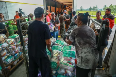 13,2 mil toneladas de donativos partiram do Paraná