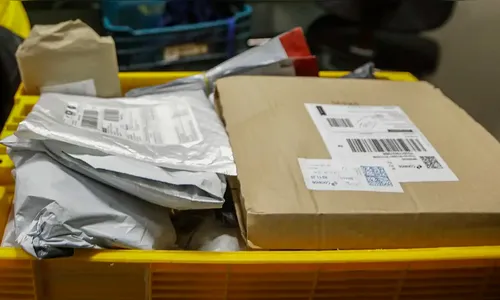 Compras internacionais de até US$ 50 começam a ser taxadas