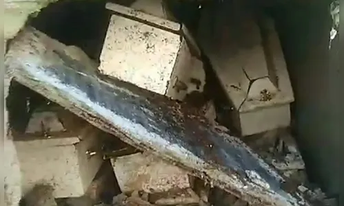 Morador encontra túmulo com caixões de crianças violados e faz vídeo