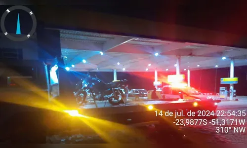 Motociclista e passageira ficam feridos em queda na PR-272 em Faxinal
