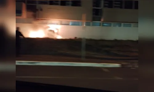 Ar-condicionado pega fogo na agência do INSS em Apucarana