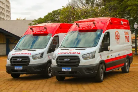 Arapongas entrega mais seis ambulâncias para a Saúde