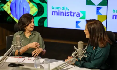 Ministra da Saúde comemora dados da imunização infantil