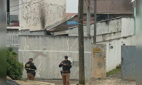 Idoso morre durante incêndio na própria casa em Curitiba
