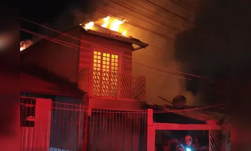 Idoso morre asfixiado durante incêndio em residência no norte do PR
