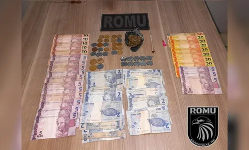 Dois jovens são presos pela GM com drogas em Arapongas