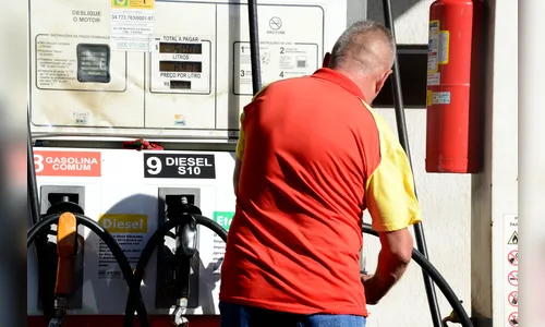 Gasolina chega a R$ 6,39 em Apucarana após reajuste; veja os preços