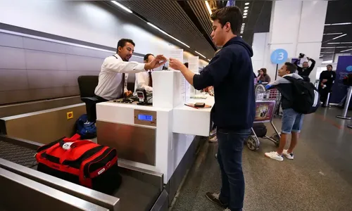 Como autorizar viagem de menores sem precisar ir a cartório?