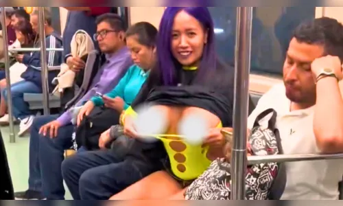 Atriz grava filme pornô dentro de metrô e choca passageiros