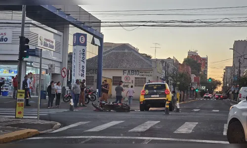 Motociclista fica ferido em colisão com carro em Apucarana