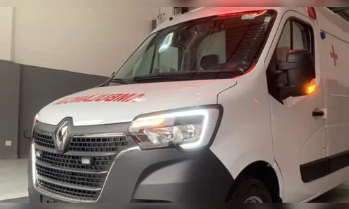 Acidente entre ambulância da UPA e carro é registrado em Arapongas