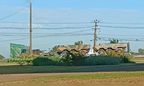 Exercício militar em Cascavel mobiliza 18 blindados do 30º BIMec