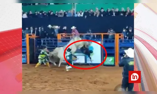Peão morre após ser pisoteado por touro em rodeio; assista flagrante