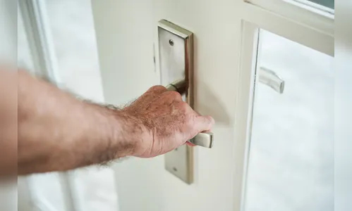 PM é chamada após homem invadir apartamento da ex em Arapongas