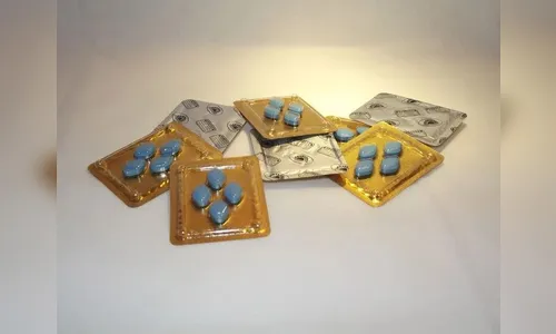 Proposta retira Viagra de remédios isentos e inclui absorventes