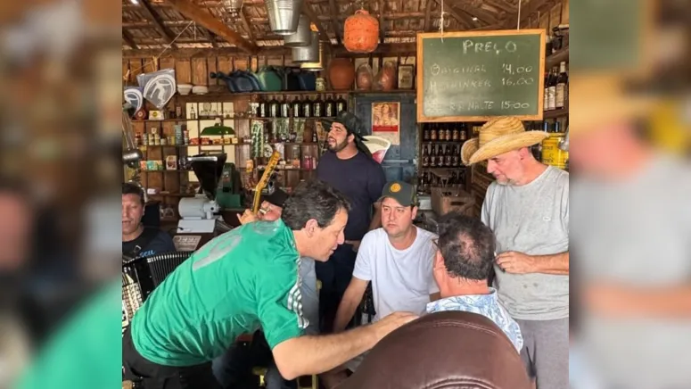 Prefeito Junior da Femac, Ratinho Junior e apresentador Ratinho