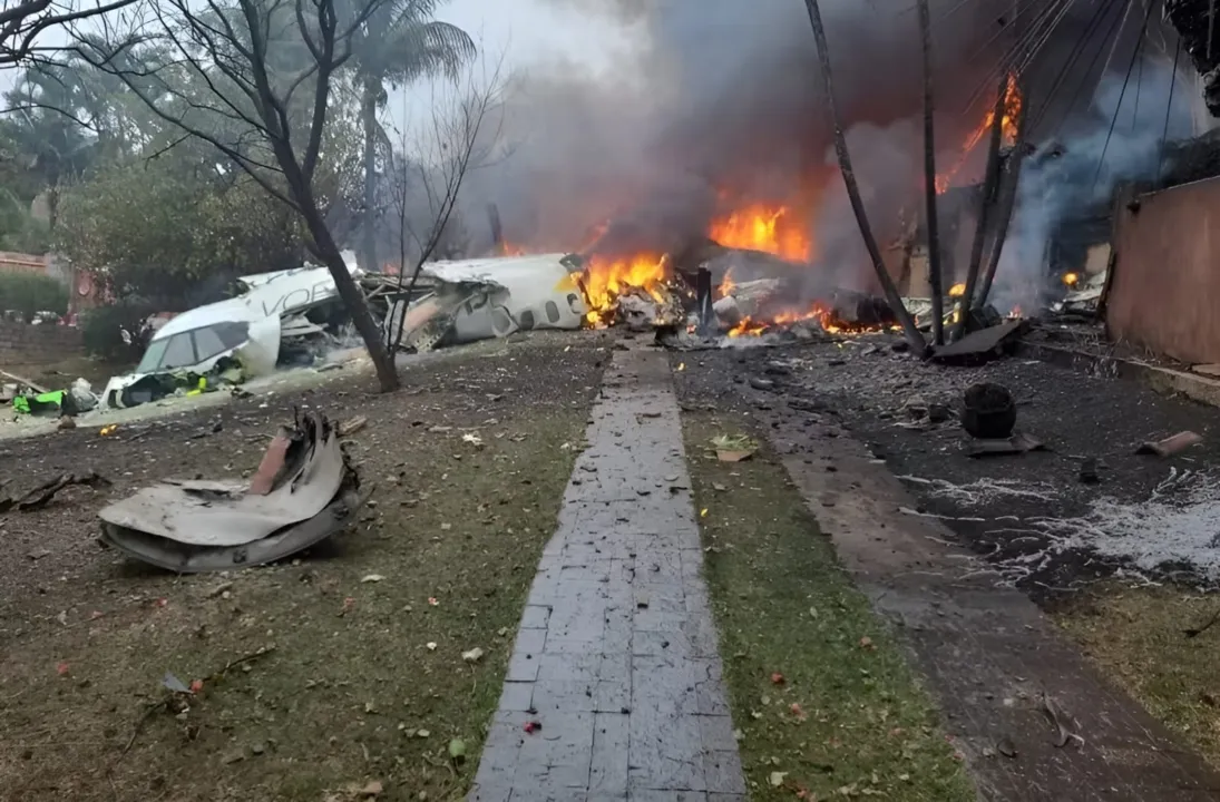 Avião caiu em Vinhedo, no interior paulista