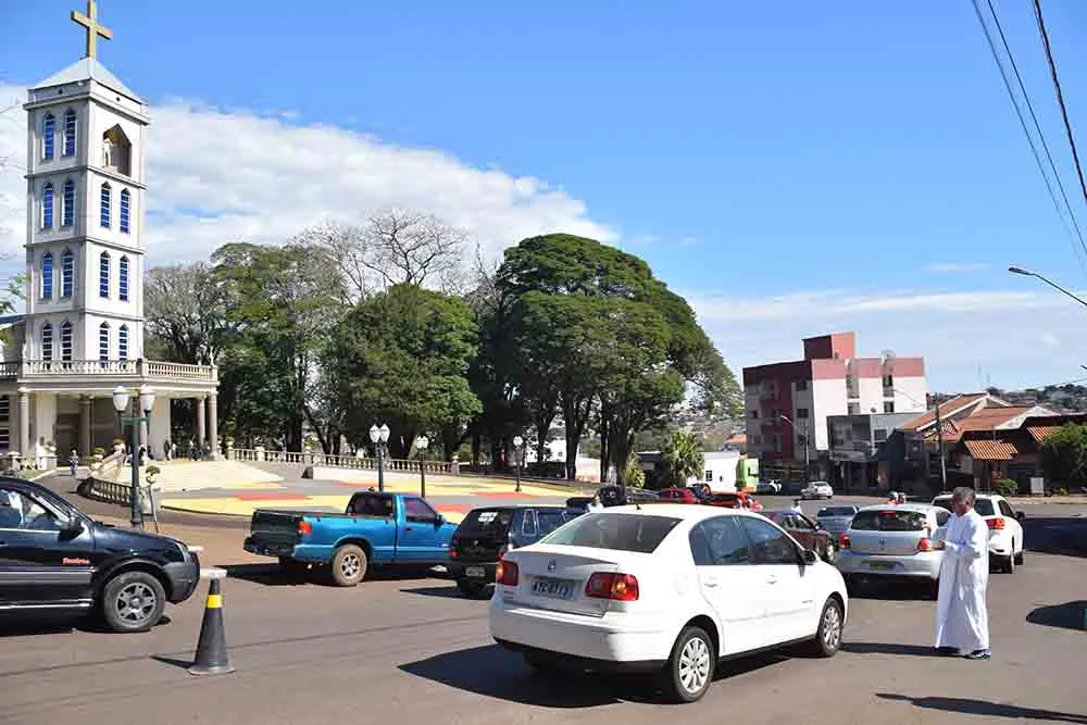 Benção dos carros é tradição na festa de Bom Jesus