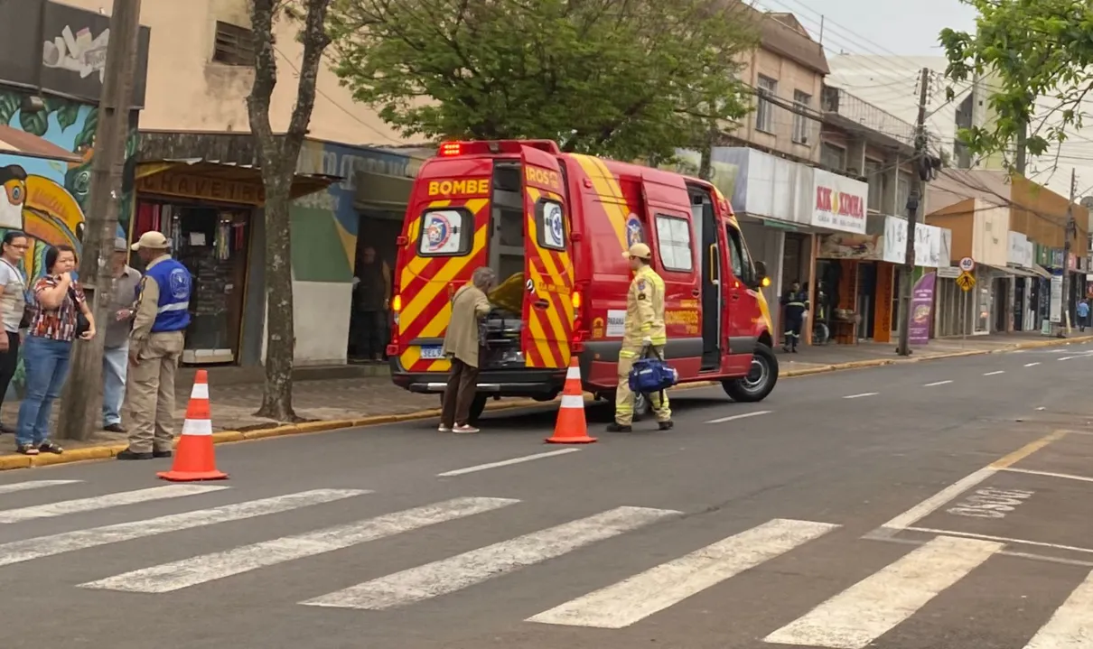 Idosa de 75 anos é atropelada próximo ao terminal de Apucarana