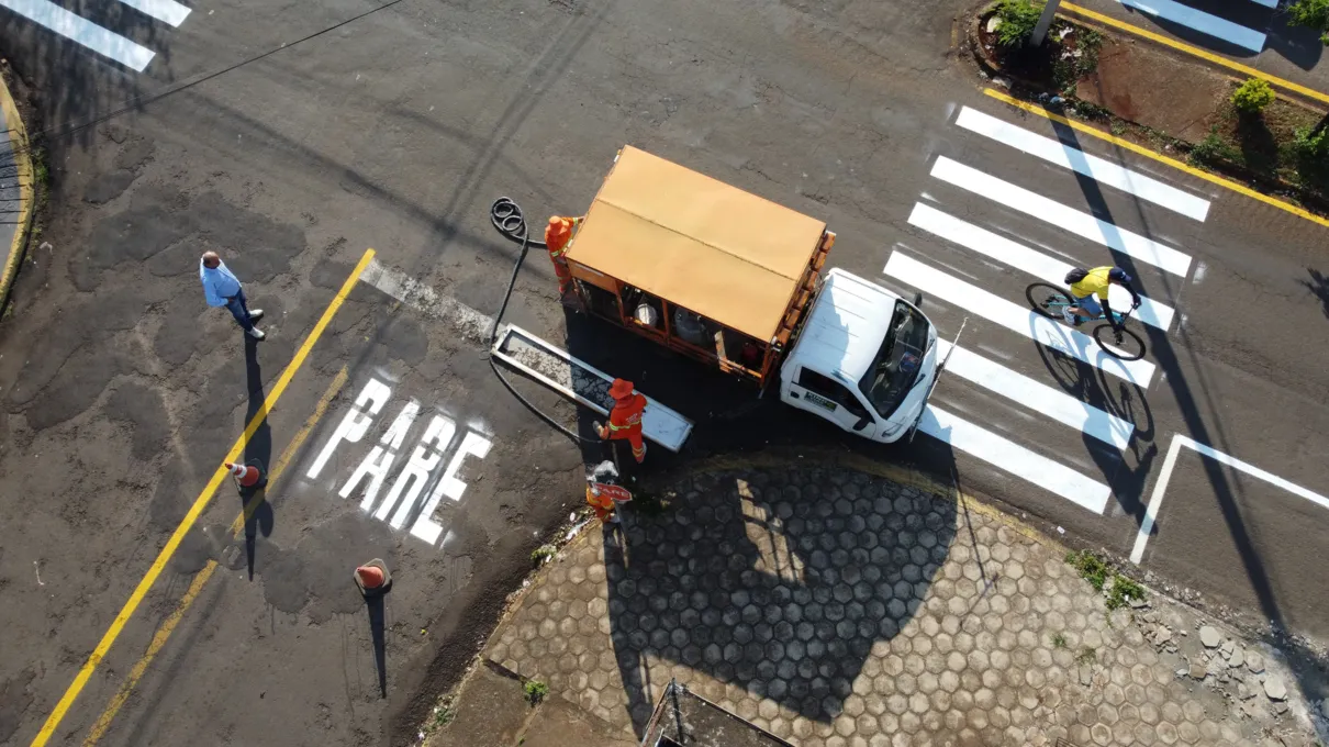 Nesta quinta-feira (01/08), os serviços foram executados na Avenida Itararé