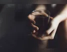 Adolescente é flagrada consumindo bebida alcoólica em Jardim Alegre