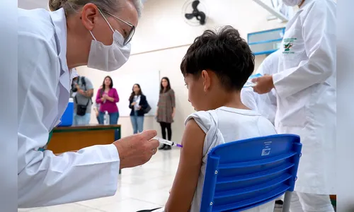 Vacinação nas escolas do PR já soma mais de 86 mil doses aplicadas