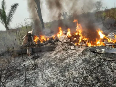 A aeronave ficou destruída por conta do acidente