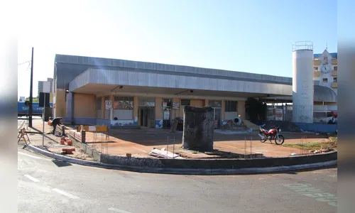 Instalação do Sacolão Municipal de Arapongas é iniciada