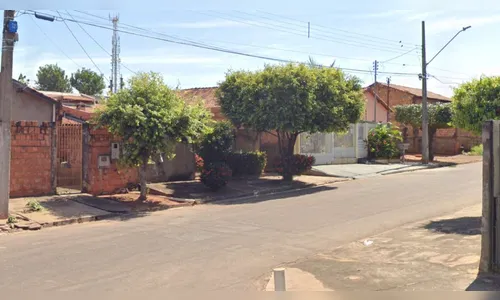 Mãe atropela e mata filha de 7 anos após errar manobra em garagem