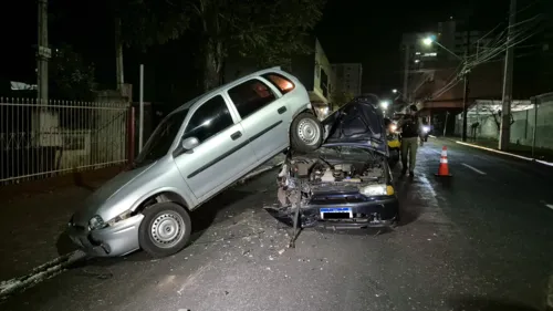 Acidente ocorreu na Rua Ponta Grossa, centro de Apucarana