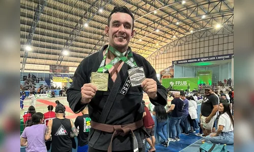 Atleta de Apucarana conquista medalhas de ouro e prata no jiu-jítsu