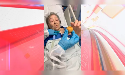 Internada há meses na UTI, idosa é surpreendida por equipe do hospital