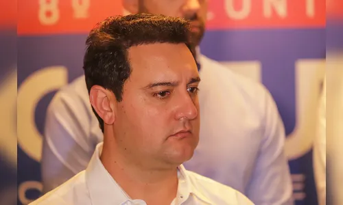 Ratinho Junior vai a Vinhedo após queda de avião que saiu do PR