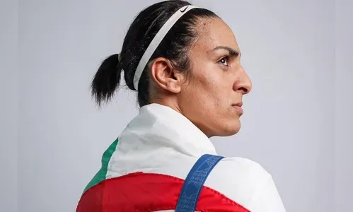 Boxeadora Imane Khelif passa por transformação no visual; vídeo