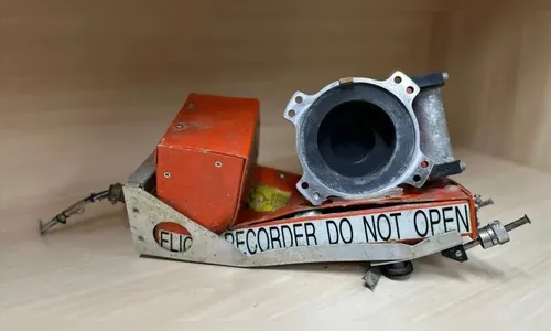 Imagens de caixas-pretas de avião que caiu em Vinhedo são divulgadas