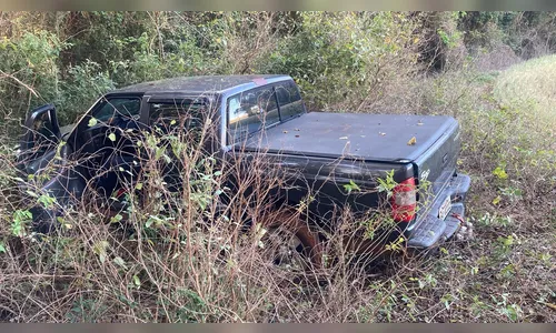 Caminhonete S10 furtada é encontrada em área rural de Apucarana
