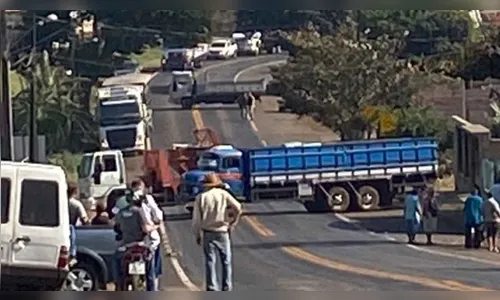 Após bloqueios no Vale do Ivaí traficante abandona o carro na PR-082
