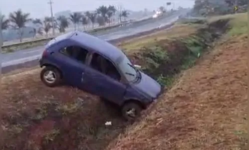 Câmera flagra novo acidente em trecho do Pirapó; mulher ficou ferida