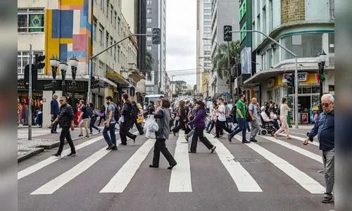População do Paraná deve ultrapassar 12 milhões de habitantes até 2027
